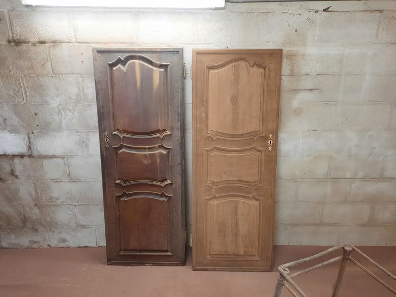 Portes d'armoire, avant et après aérogommage – Guillaume Menuiserie