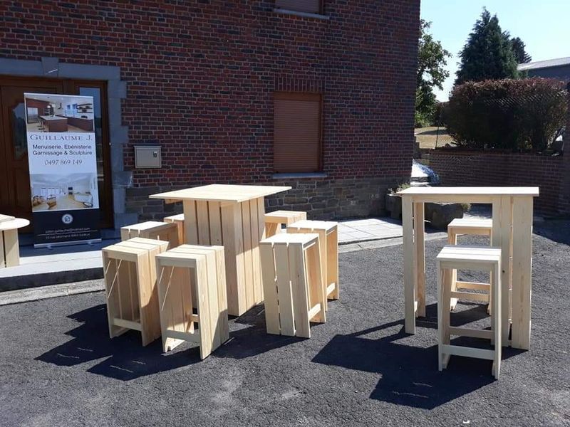 Mange-debout et tabourets en bois – Guillaume Menuiserie